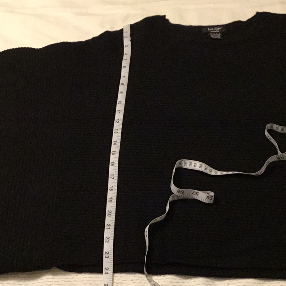 100% cashmere black poncho size S Lord & Taylor - Picture 11 of 12